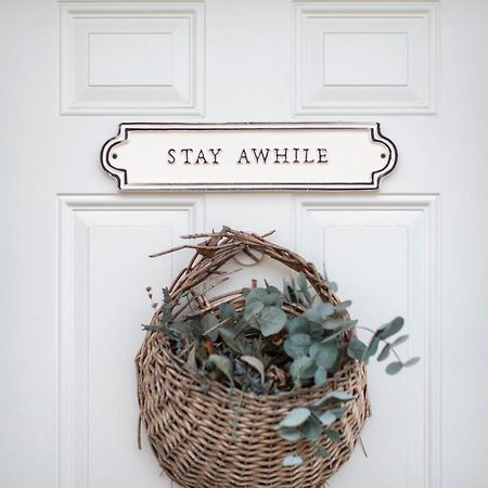 Le Petit Guesthouse -King Bed Walk To Whitworth Nine Mile Falls 외부 사진