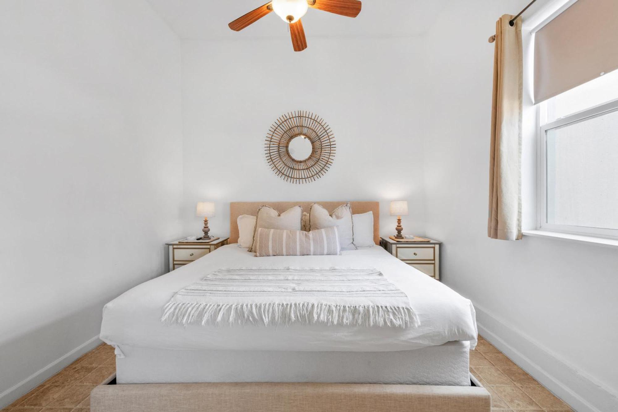 Le Petit Guesthouse -King Bed Walk To Whitworth Nine Mile Falls 외부 사진